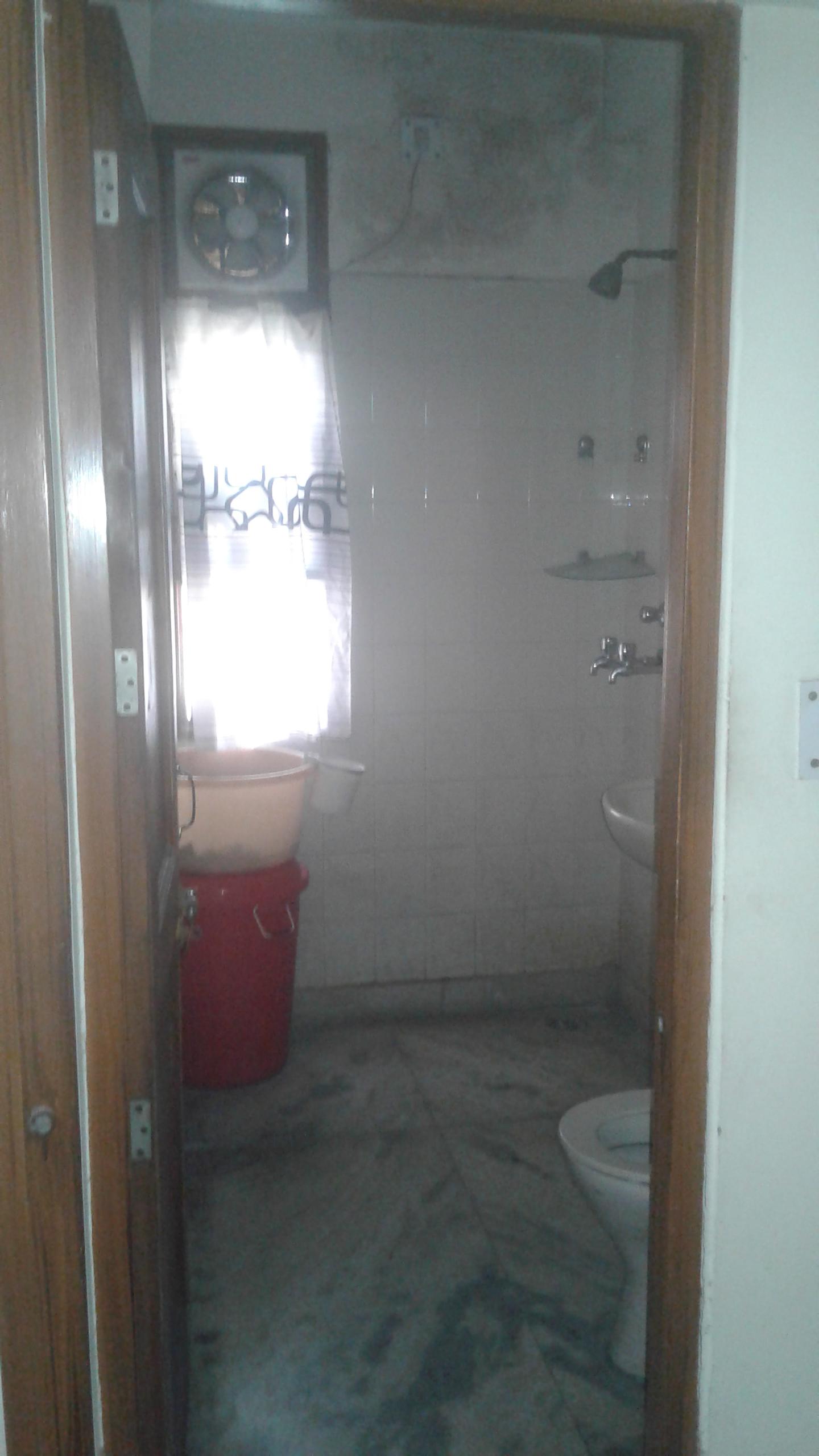 166 square yard independent House for sale at sector 30 Faridabad